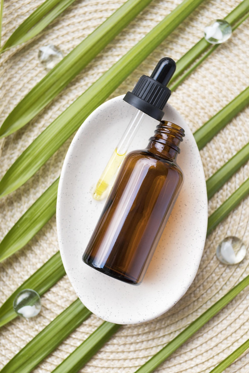 cbd oil, cannabidiol, cannabinoid, hemp oil, thc oil, cbd products, tincture, dropper